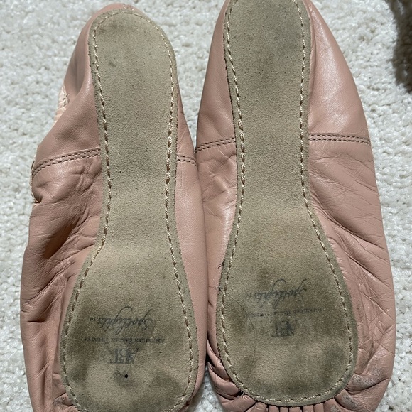 jazz shoes, ballet slippers - Picture 2 of 4